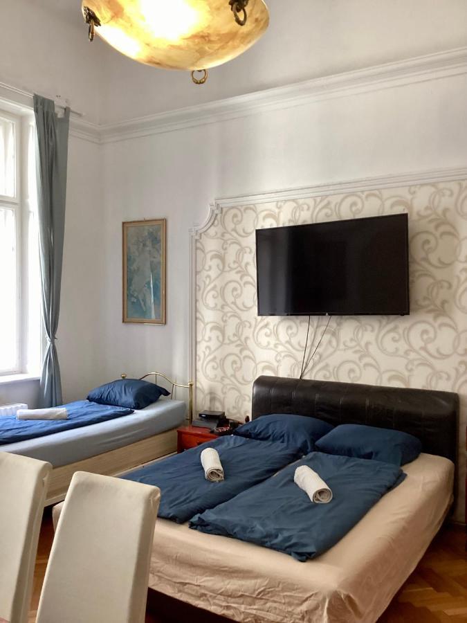 Central Apartments Of 부다페스트 외부 사진