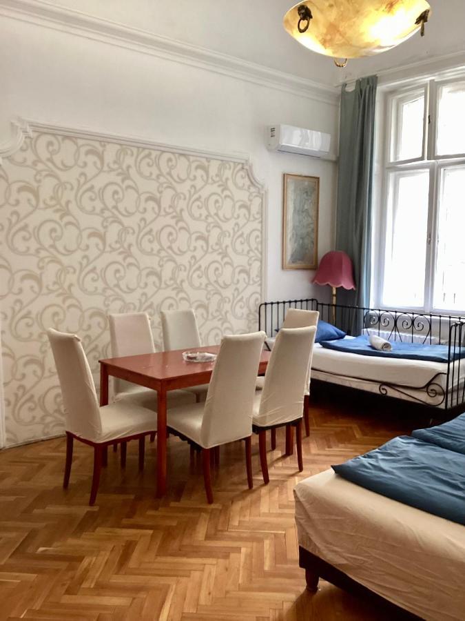 Central Apartments Of 부다페스트 외부 사진